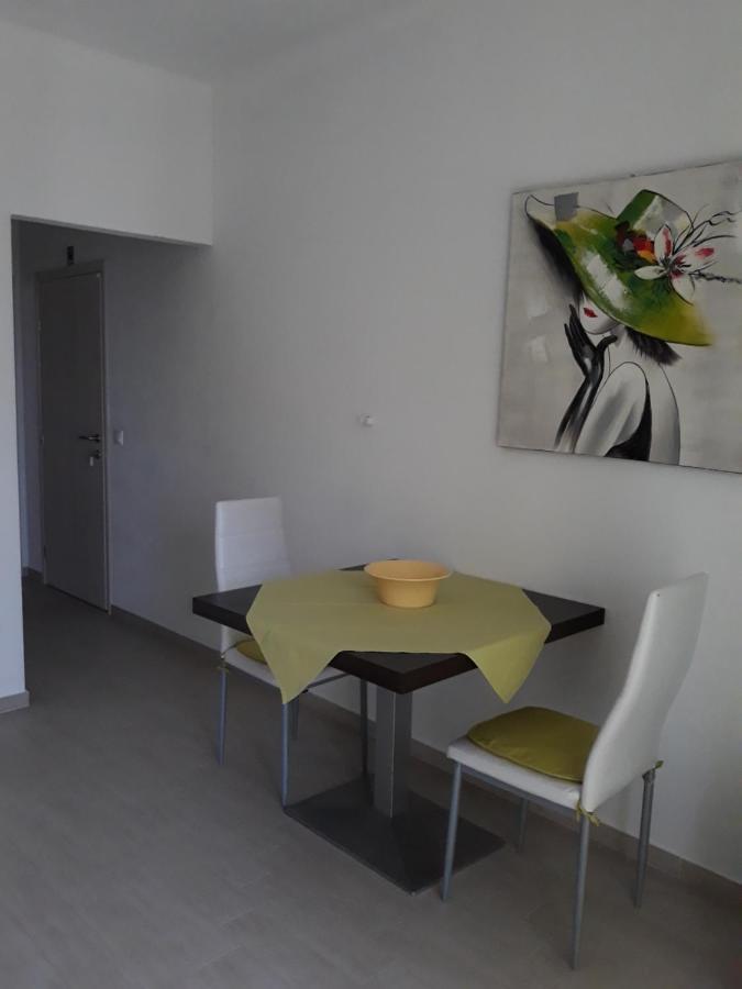 Apartment With Free And Private Parking Makarska Dış mekan fotoğraf