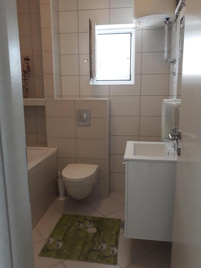 Apartment With Free And Private Parking Makarska Dış mekan fotoğraf