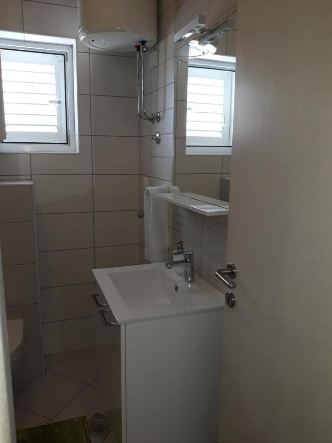 Apartment With Free And Private Parking Makarska Dış mekan fotoğraf