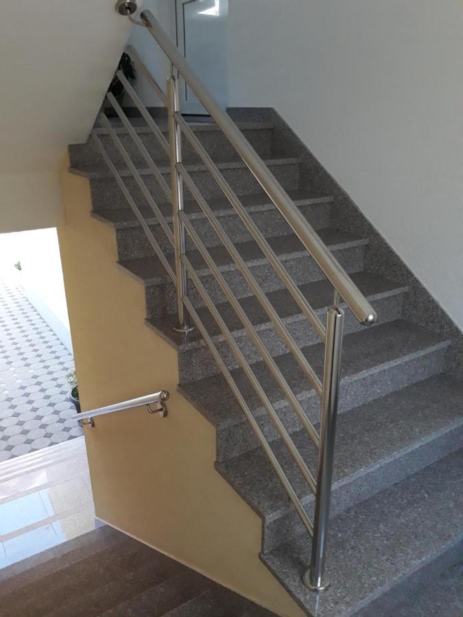 Apartment With Free And Private Parking Makarska Dış mekan fotoğraf